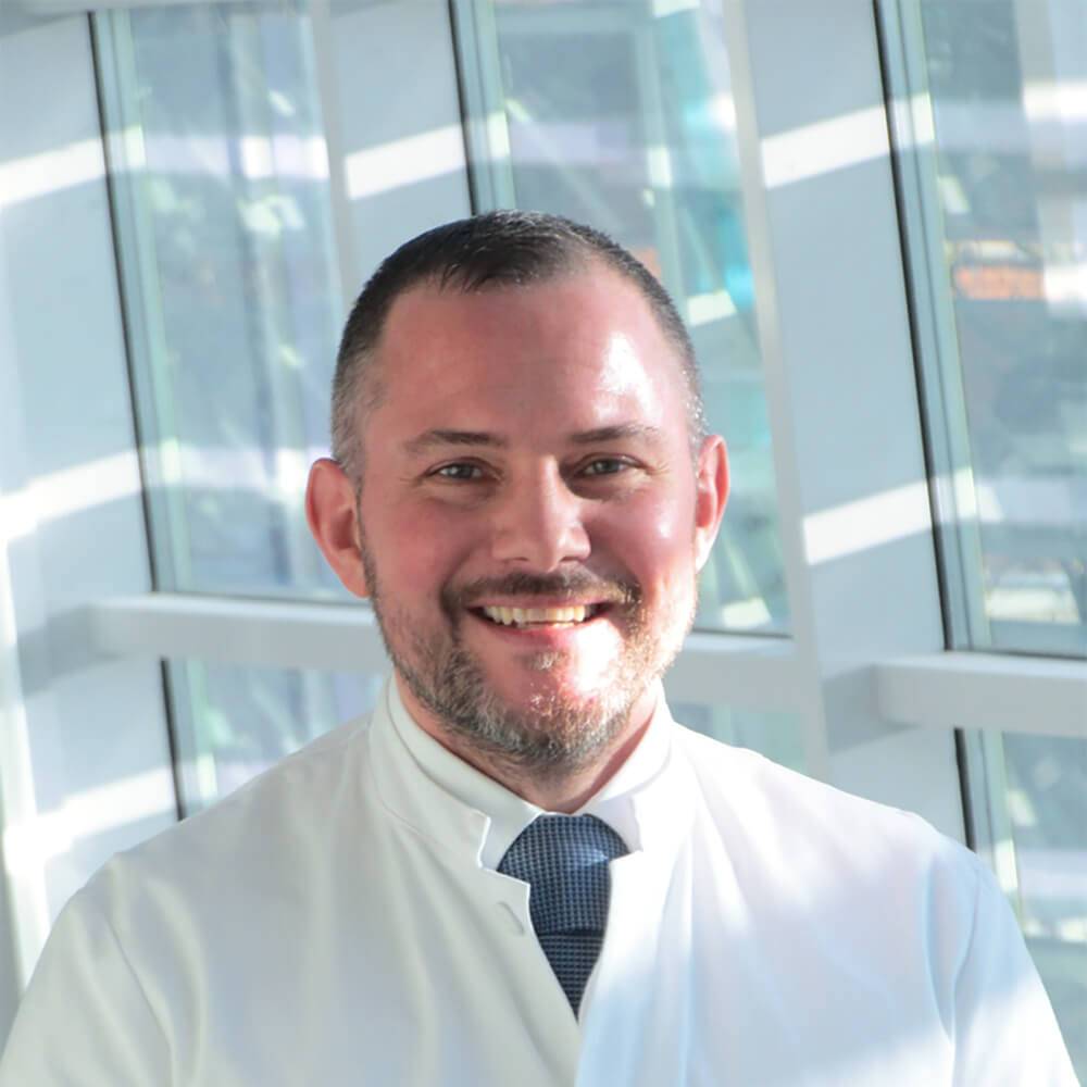 PD Dr. Henning Steen